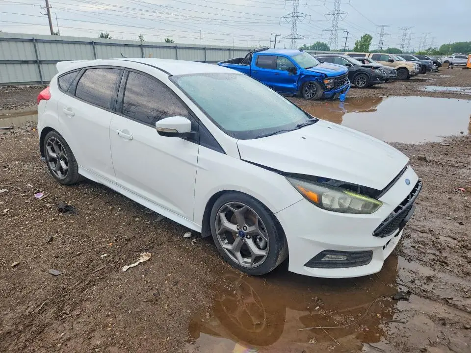 2017 FORD FOCUS ST  