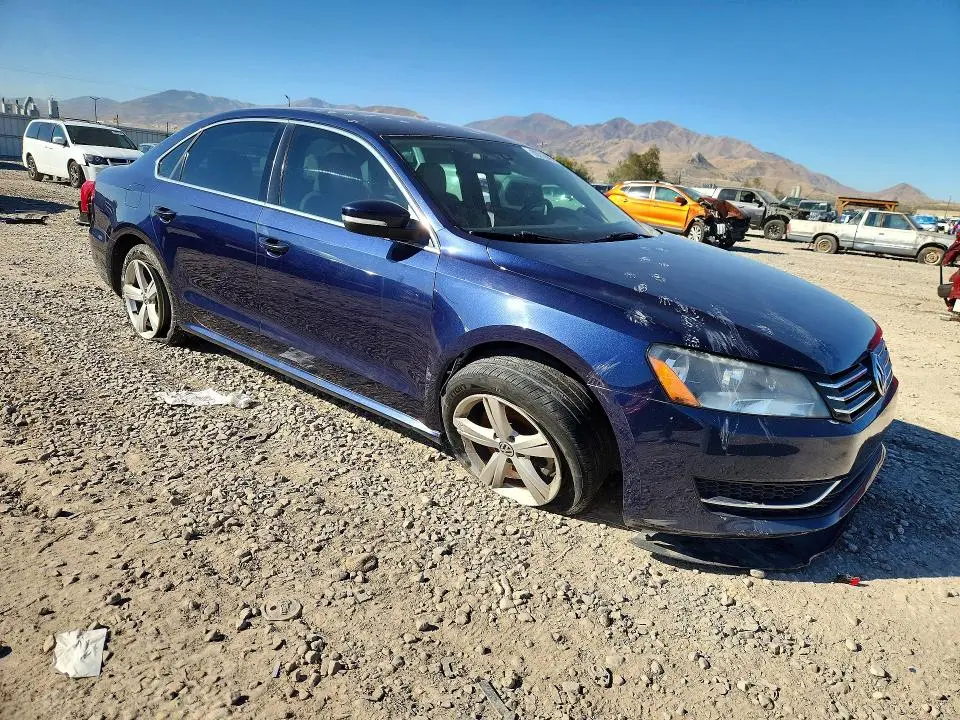 2014 VOLKSWAGEN PASSAT SE  