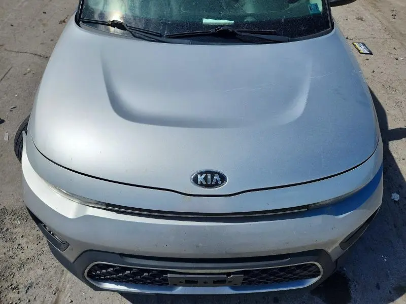 2020 KIA SOUL S  