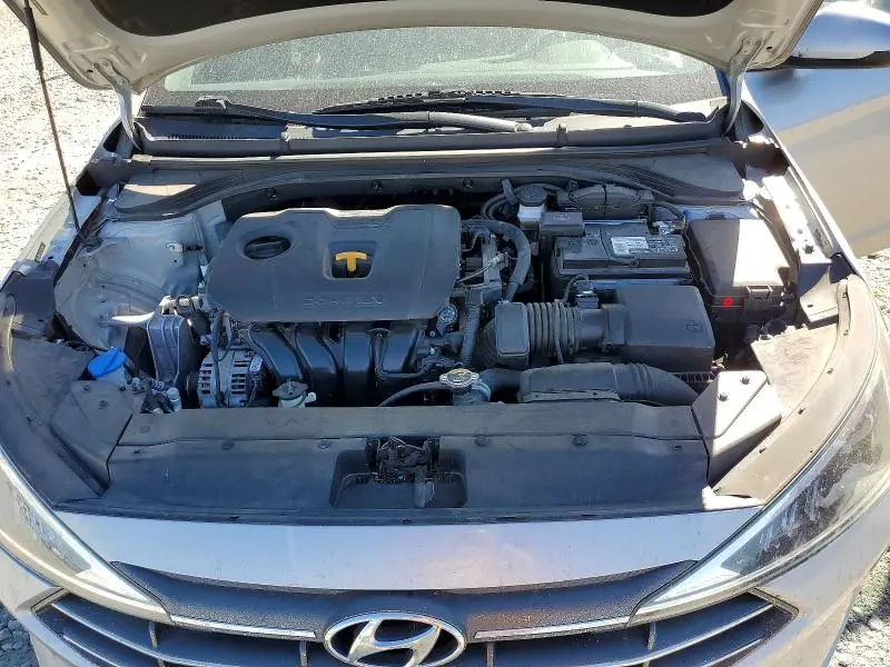 2020 HYUNDAI ELANTRA SEL  