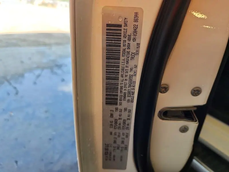 2017 RAM 1500 SLT  