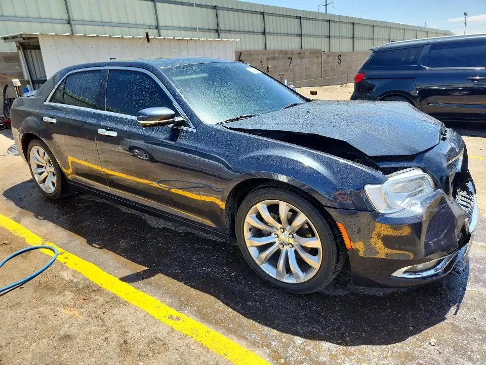 2017 CHRYSLER 300 LIMITED  