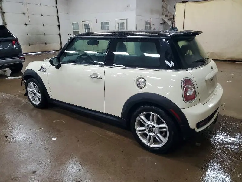 2012 MINI COOPER S  