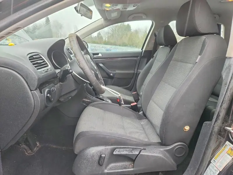 2011 VOLKSWAGEN JETTA S  