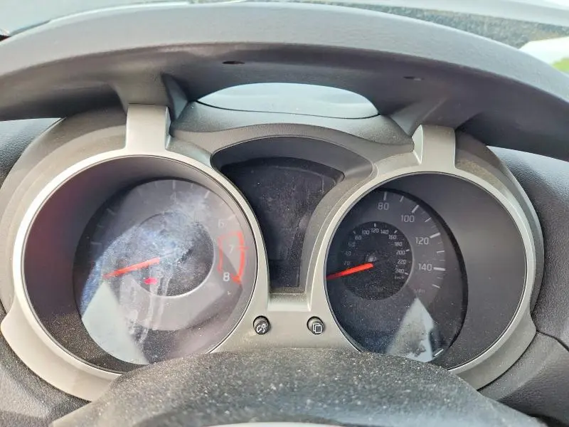 2011 NISSAN JUKE S  