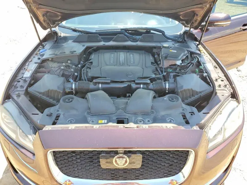 2017 JAGUAR XJ   