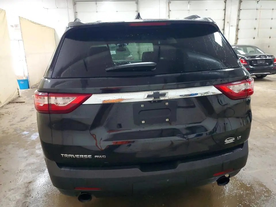 2021 CHEVROLET TRAVERSE LT  