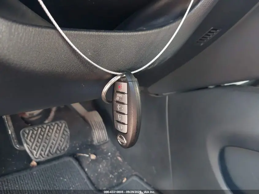 2016 NISSAN PATHFINDER SL