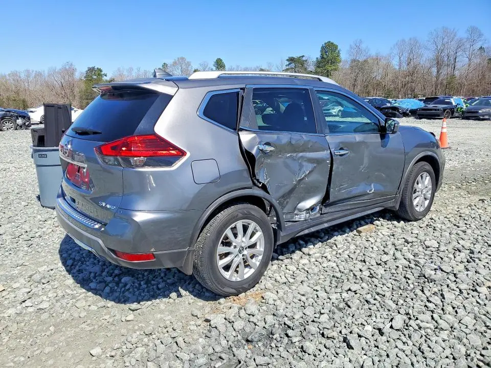 2017 NISSAN ROGUE SV  