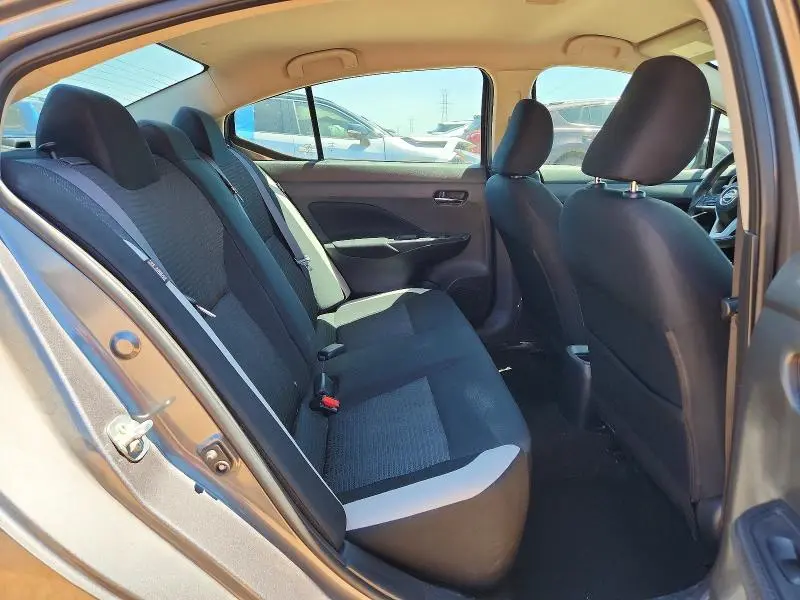 2021 NISSAN VERSA SV  