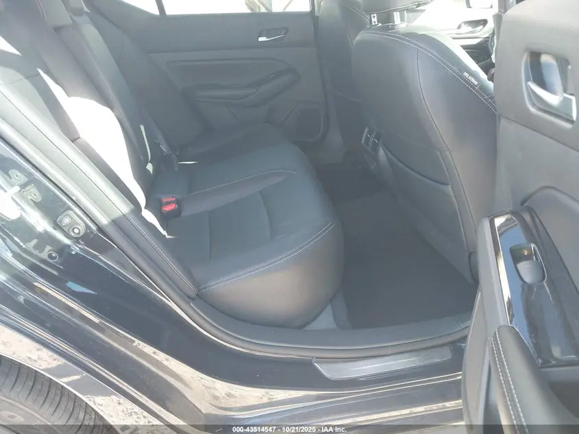 2022 NISSAN ALTIMA PLATINUM INTELLIGENT AWD