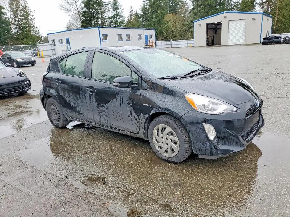 2015 TOYOTA PRIUS C TWO  