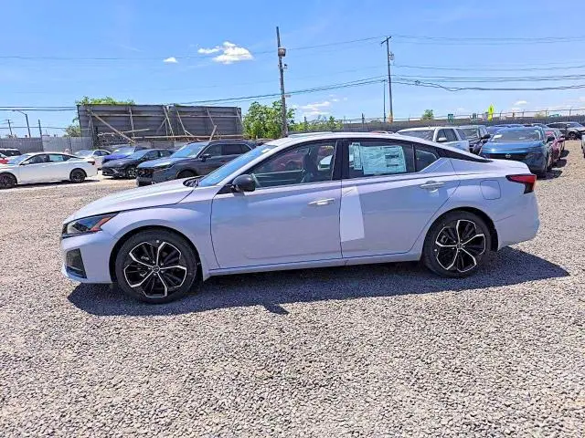 2025 NISSAN ALTIMA SR  