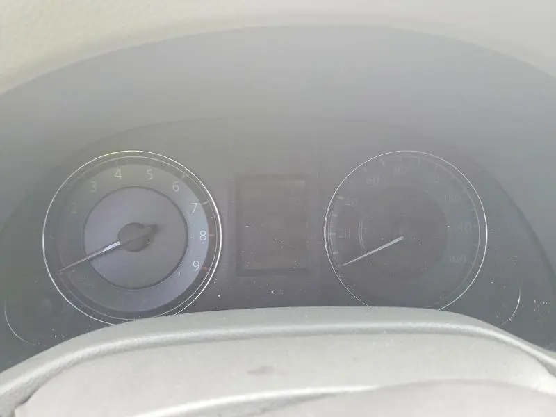 2010 INFINITI G37 BASE  