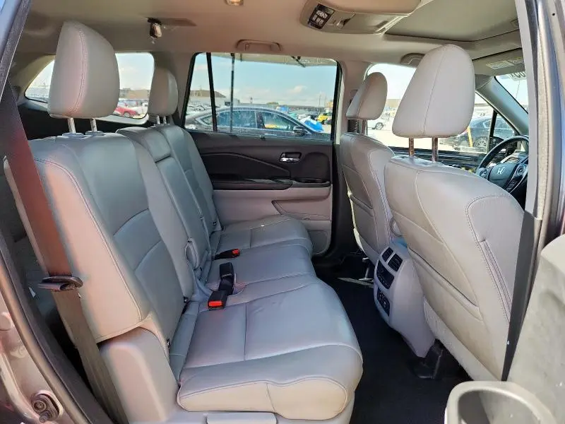 2016 HONDA PILOT TOURING  