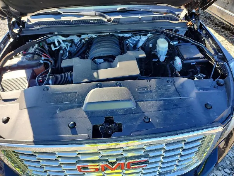 2018 GMC YUKON XL DENALI  