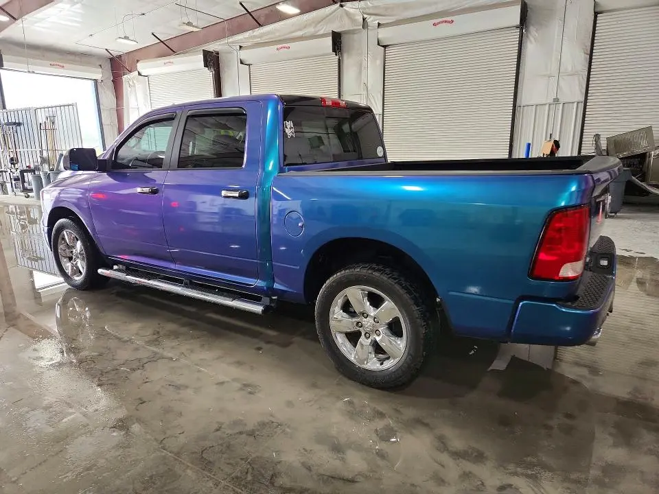 2015 RAM 1500 SLT  