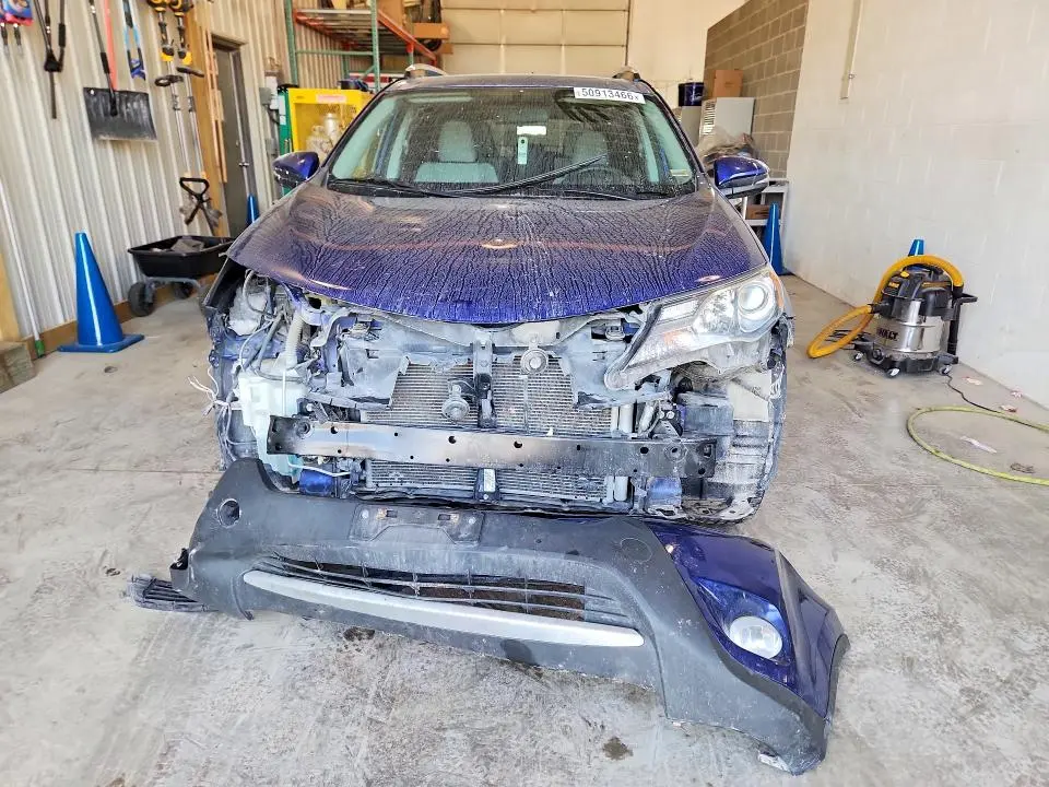 2014 TOYOTA RAV4 XLE  