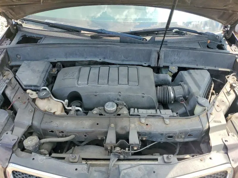 2010 CHEVROLET TRAVERSE LT  
