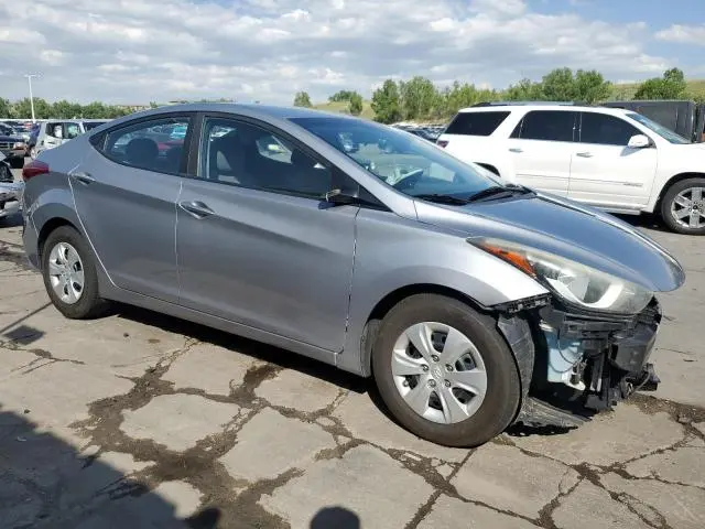 2016 HYUNDAI ELANTRA SE  