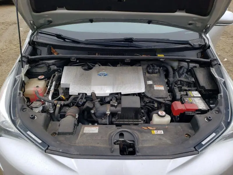 2018 TOYOTA PRIUS THREE  