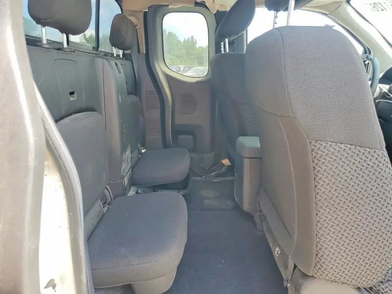 2019 NISSAN FRONTIER SV V6  