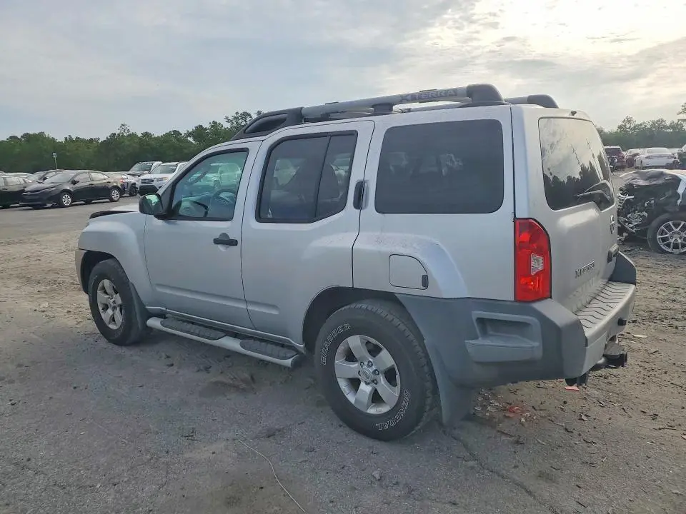 2010 NISSAN XTERRA X  