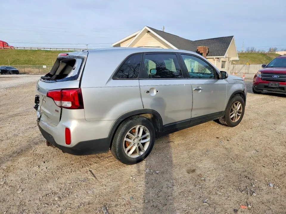 2014 KIA SORENTO LX  