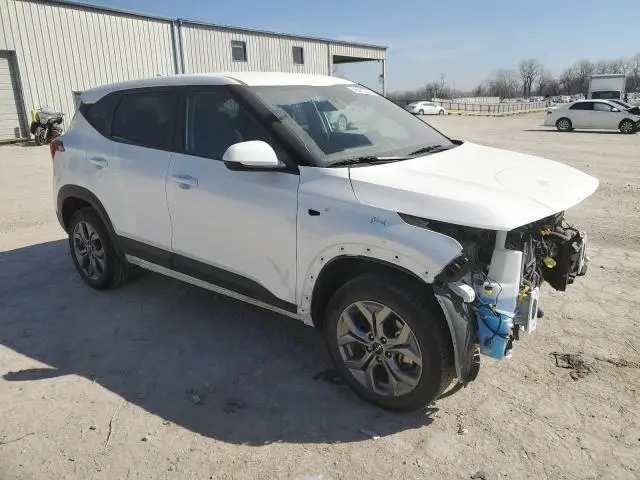 2024 KIA SELTOS LX