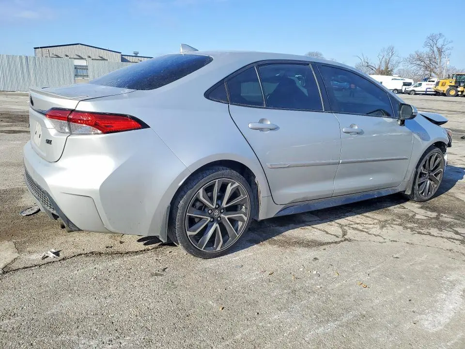 2021 TOYOTA COROLLA SE  