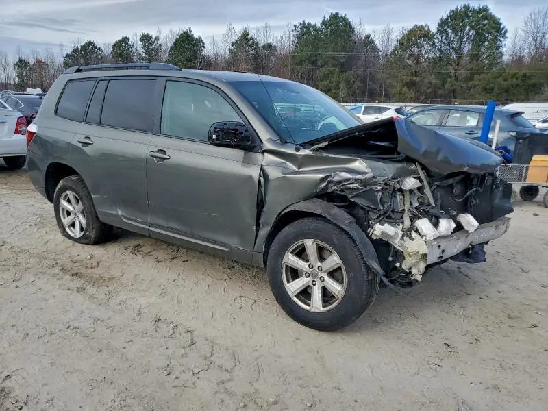 2010 TOYOTA HIGHLANDER   