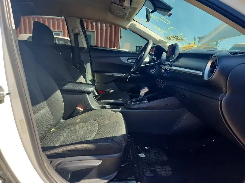 2021 KIA FORTE FE  