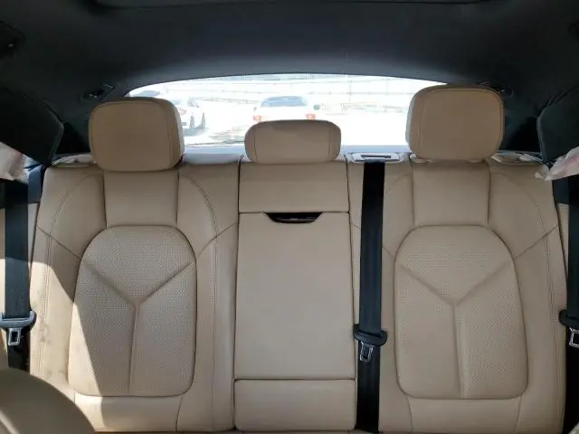 2023 PORSCHE MACAN BASE  