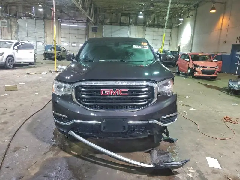 2017 GMC ACADIA SLE  