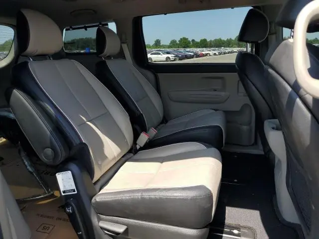 2019 KIA SEDONA LX  
