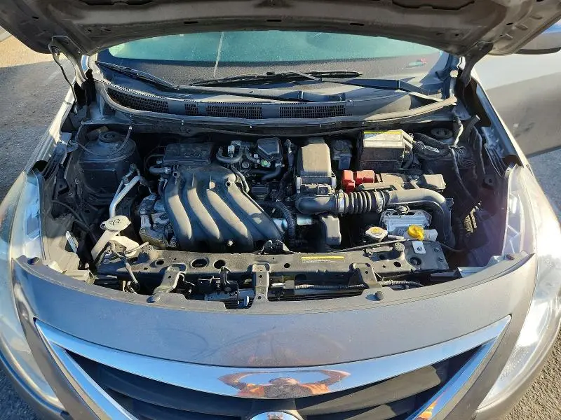 2018 NISSAN VERSA SV  