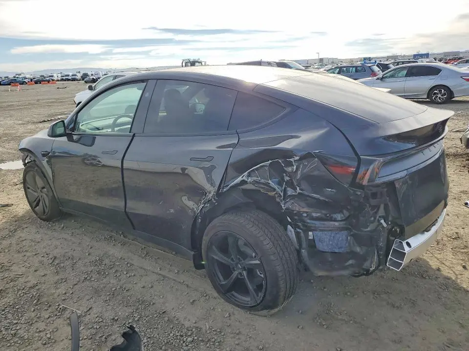 2026 TESLA MODEL Y   