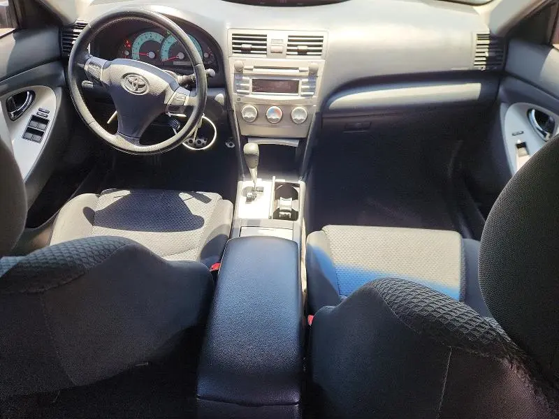 2010 TOYOTA CAMRY SE  