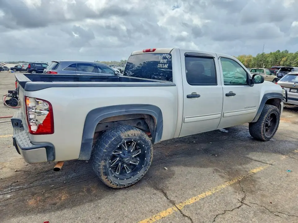 2010 CHEVROLET SILVERADO K1500 LT  