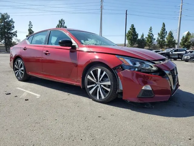 2021 NISSAN ALTIMA SR  