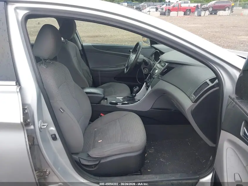 2012 HYUNDAI SONATA GLS
