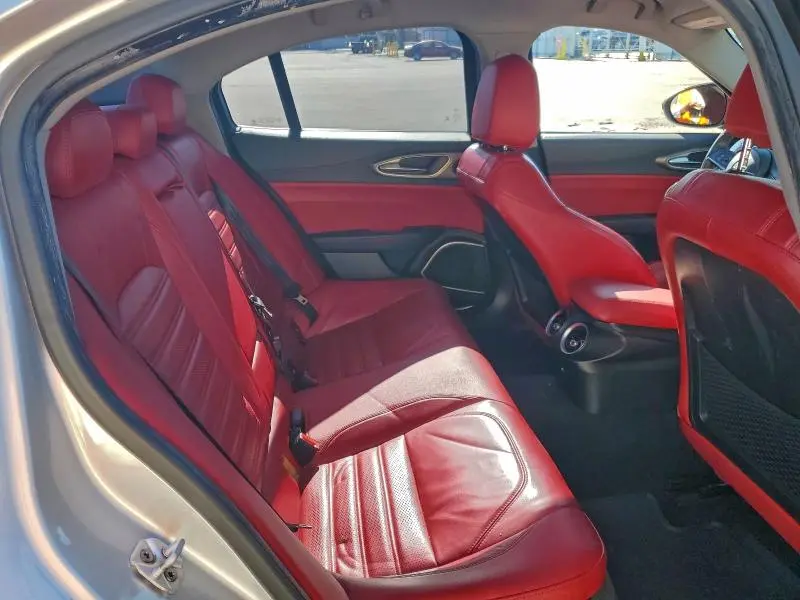 2019 ALFA ROMEO GIULIA TI  