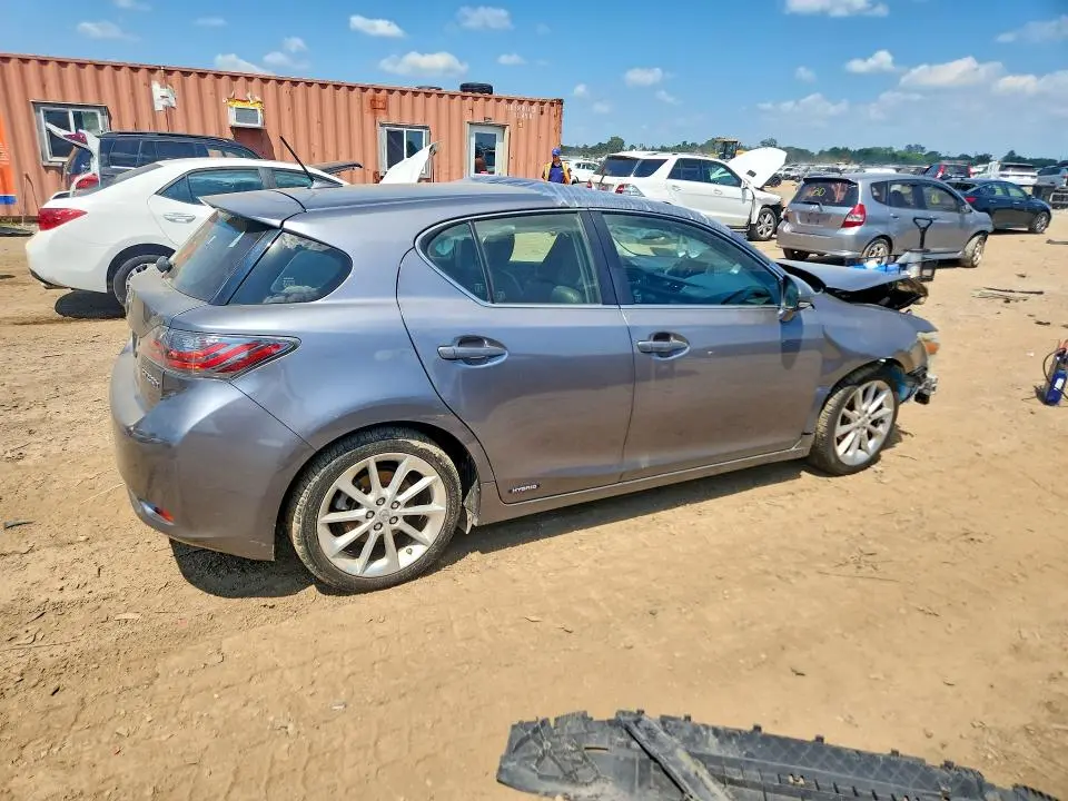 2013 LEXUS CT 200  