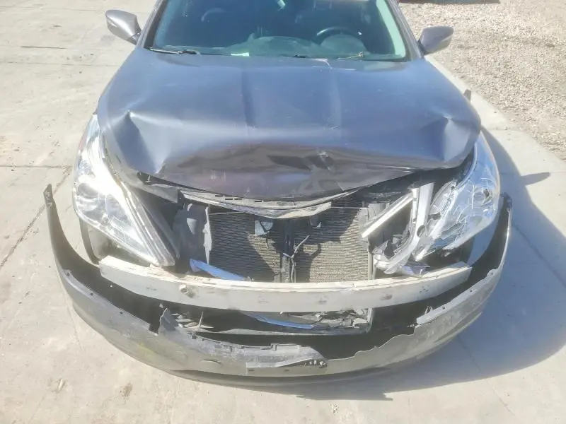 2012 HYUNDAI AZERA BASE  