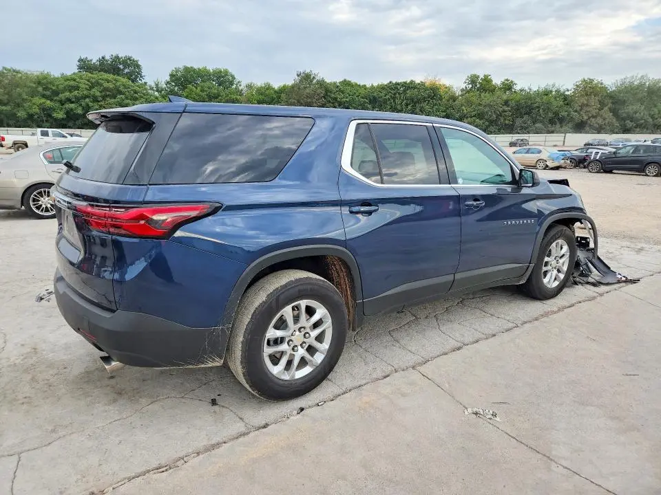 2022 CHEVROLET TRAVERSE LS  