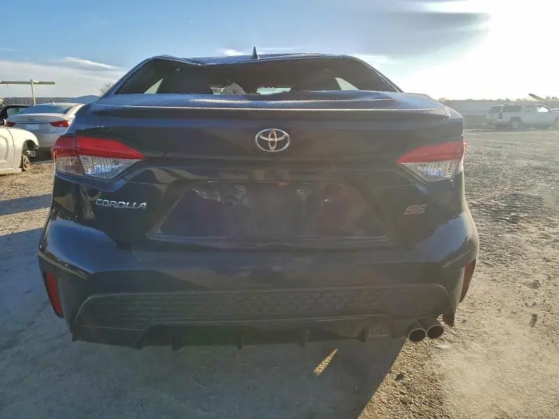 2022 TOYOTA COROLLA SE  