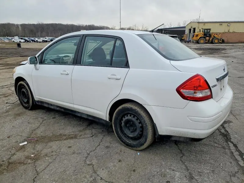 2011 NISSAN VERSA 1.8 S  