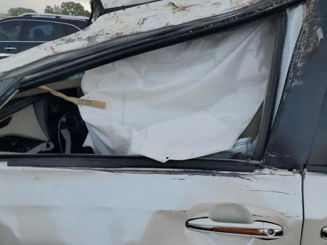 2018 TOYOTA SIENNA XLE  