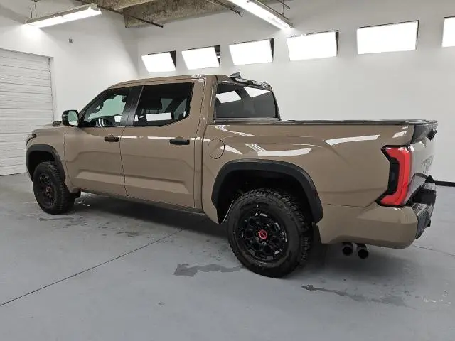 2025 TOYOTA TUNDRA CREWMAX LIMITED  