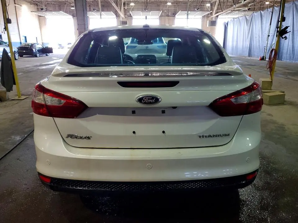 2012 FORD FOCUS TITANIUM  